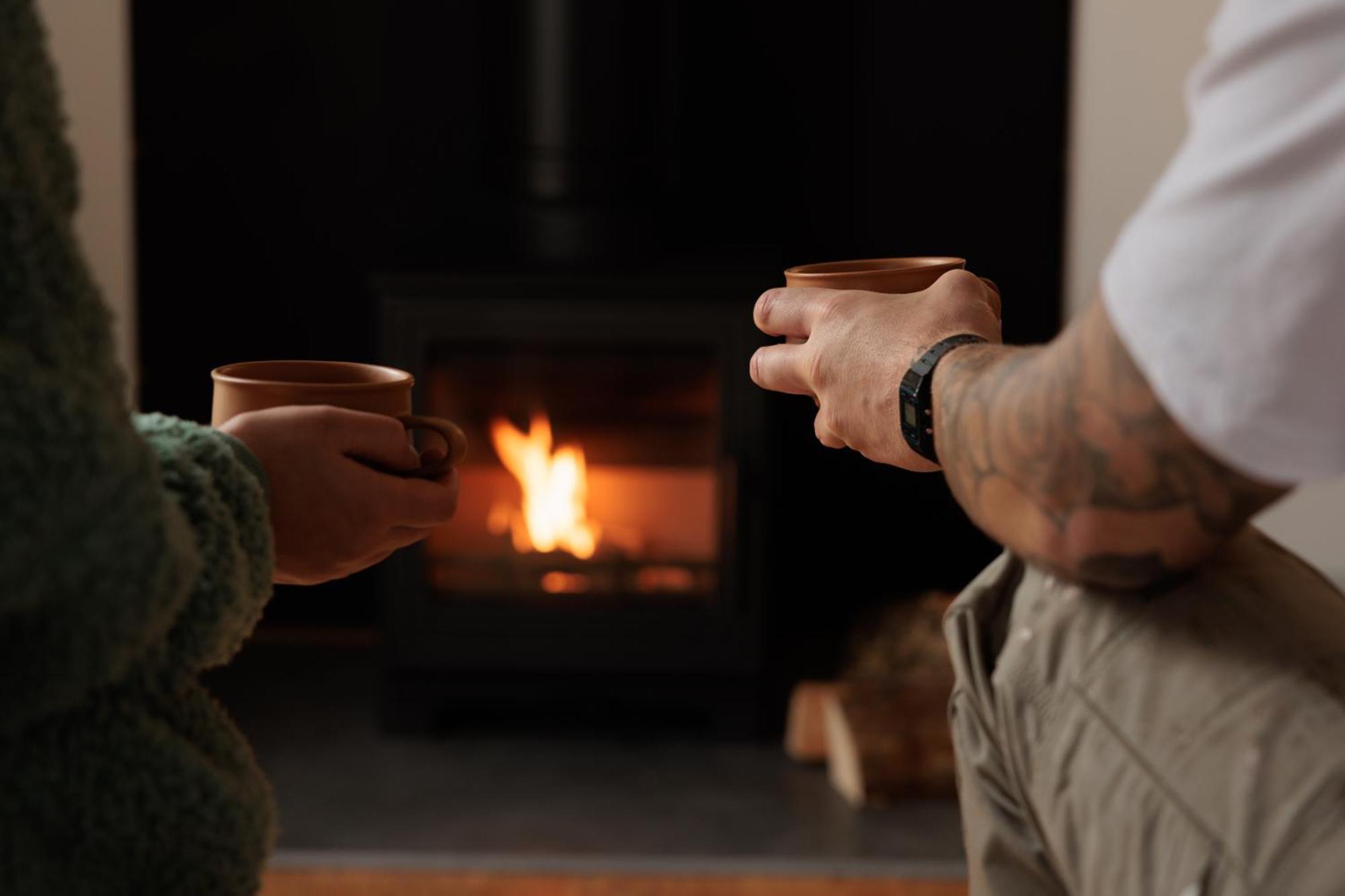 The Retreat, Waterfront & Log Burner Villa Christchurch  Bagian luar foto